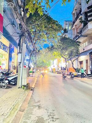 Cho thuê nhà nguyên căn mặt tiền nguyễn việt hồng cần thơ giá dưới 10 triệu