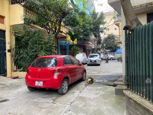 chính chủ gửi bán phân lô hoàng quốc việt, ô tô tránh dừng đỗ, lô tóc, 60m, mặt tiền 5m 19.2 tỷ