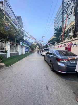 bán nhà siêu đẹp tại nguyễn sơn, phân lô ô tô tránh, 7 tầng thang máy, full nội thất xịn xò.