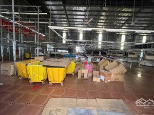 cho thuê 2000m2 / pccc tự động giá 130tr/ tháng