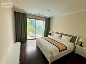  Cho thuê 4 căn hộ Vincom Đồng Khởi – Q.1 1️⃣ Căn 1: 160m² | 3PN – 2WC Full nội thất – Ở liền Giá: 70 triệu/tháng