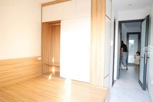 cho thuê phòng khép kín tại phố kim quan - việt hưng - thang máy - sát chợ kim quan - full nội thất