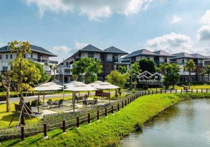 kẹt vốn bán gấp biệt thự góc 3 mặt tiền 450m² vị trí siêu vip id junction long thành