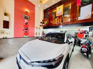 bán nhà mặt tiền tân bình 6 tầng btct 6pn gấp bán giảm gần 8tỷ thu nhập 50tr/th nhỉnh 17tỷ tl