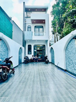 chính chủ cần bán nhà riêng 2,3 tỷ, 125m2 ngay trung tâm thủ dầu một, bình dương