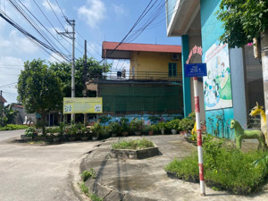 bán nhà 2 mặt đường phố hương, p trung thành, thái nguyên, tổng diện tích 338m2, sẵn nhà 5 tầng