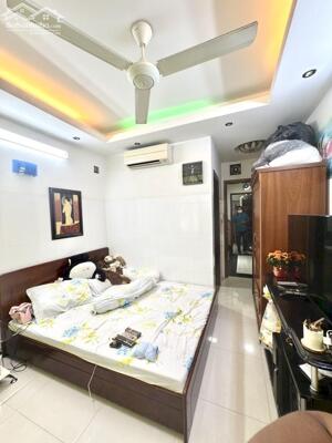 Bán nhà gần khu Bàu Cát_Trần Mai Ninh Tân Bình, 4 Tầng, 73m2, sát mặt tiền, Ở ngay, 8.75 tỷ