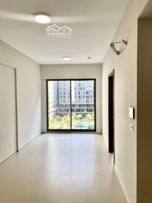 bán căn 59m2 đã có sổ hồng + view hồ bơi + giá 2.6 tỷ (102%) bao thuế phí + hướng mát