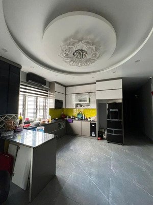 bán nhà lô góc 4 tầng thang máy gần tô hiệu, lê chân, hải phòng vừa ở vừa kinh doanh giá đẹp