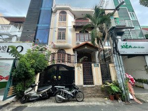 cần bán biệt thự mặt tiền đường trần doãn khanh, p. đa kao, q.1 hầm 3 tầng 7m x 17m. giá 45 tỷ tl