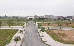 chính chủ gửi bán lô đất đường hoàng phan thái, gần chợ bình chánh. dt 88m2 full thổ. lh 