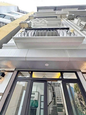 bán nhà mễ trì hạ 38m2, 6 tầng trước nhà rộng 3m