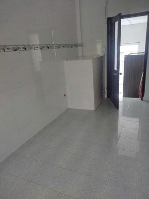 cho thuê nhà nguyên căn 2 mặt hẻm- kinh doanh kết hợp ở thoải mái- đầu tháng 7 xách vali vào luôn