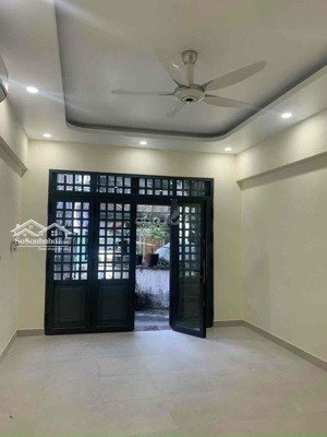 bán nhà mt triệu quang phục p11 q5. ( 4 x 14,5m ) 4 lầu mới đẹp giá 18,5 tỷ