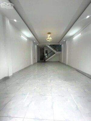 CHO THUÊ NHÀ 2 LẦU MÁY LẠNH KDC HỒNG LOAN ĐỐI DIỆN BẾN XE MỚI