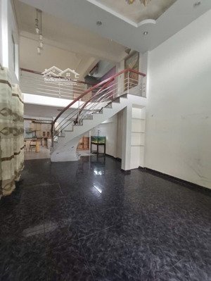 bán nhà phố nguyễn văn hoa phường thống nhất kinh doanh buôn bán sầm uất sát bên villa văn hoa