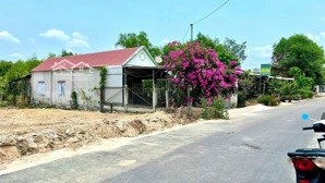 nguồn ngộp đất bình dương 3700m2 chỉ 1,7 tỷ thổ cư, đường nhựa, dân đông