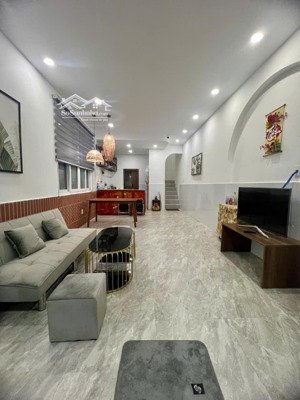 cho thuê nhà nguyên căn - 2 pn - đầy đủ nội thất - đường ô tô - đường phạm hồng thái - p10 - đà lạt