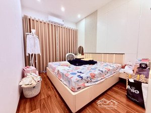 bán nhà đường hồng tiến- nguyễn văn cừ: phân lô ôtô tránh, dân trí cao, ở sướng, 48m, nhỉnh 8tỷ xíu