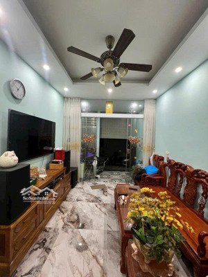 bán nhà đại linh- nam từ liêm- 38m- 5 tầng- full nội thất- gần ô tô- 8.x tỷ- 