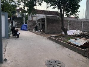 chủ cần mua bình oxi thanh khoản lô 85m2 phố yên cách đường 23chỉ 200m