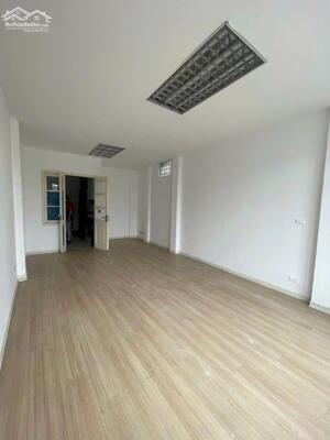 Chính chủ bán gấp Mặt phố Hàng Đậu giá 15 tỷ, 35mx3T, view chợ Đồng xuân