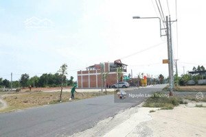 chính chủ lô đất mặt tiền đường nguyễn văn bạch,tây ninh diện tích 6x20m2/120m2 giá 730 triệu. shr