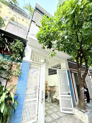 cho thuê nhà 3pn full nội thất giá 14 triệu khu phước long