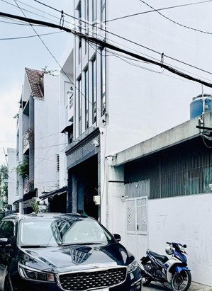 siêu phẩm lê quốc hưng giáp q1, vài bước chân ra mt bến vân đồn chỉ còn duy nhứt 1 sản phẩm thôi