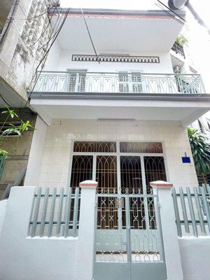 cho thuê nguyên căn trung tâm phú nhuận nhà 2 tầng mới đẹp lê văn sỹ ngang 4.6m rộng rãi