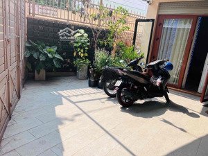 cho thuê nhà hẻm xe hơi 244/2b, huỳnh văn bánh, p. 11, q. phú nhuận - 4x20m - 2 lầu, sân xe hơi