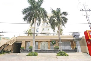roi 6.8%/năm. chdv mt lê văn lương. 21x55m, 1222m2. hầm 7 tầng. giá bán 175 tỷ tl.