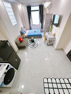 cho thuê căn hộ đầy đủ tiện nghi cửa sổ thoáng ngay trung tâm phú nhuận tại đường trần hữu trang