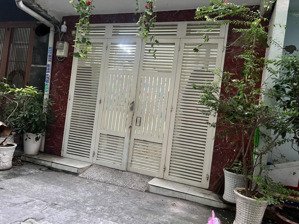 chủ định cư mỹ, cần cho thuê nguyên căn, 1 trệt 1 lầu, ngay trần khắc chân - hoàng sa quận 1