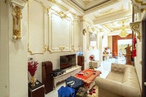 nhà kín : mặt tiền triệu quang phục , nguyễn trãi q5 ( 4 * 14 ) 4 lầu 18.5 tỷ