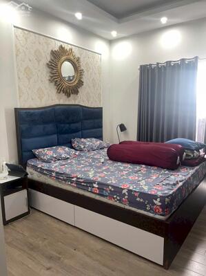 Bán Căn Hộ Oriental Plaza, 2PN , 2WC ,82m2 , View Quận 1 , Giá : 3.9 tỷ , bao phí ra sổ . Liên Hệ : 0395737538