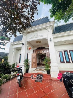 nhà biệt thự sân vườn -trảng bom- đồng nai giảm mạnh về 3.15 tỷ liên hệ 