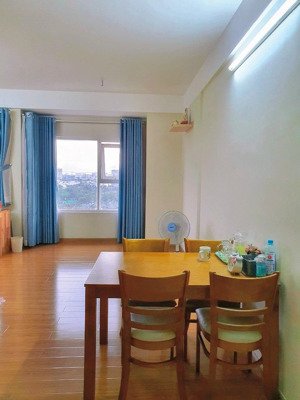 căn hộ flora anh đào -tầng trung- view về globalcity. có nội thất. đã có sổ- giá 2.750 tỷ có tl.