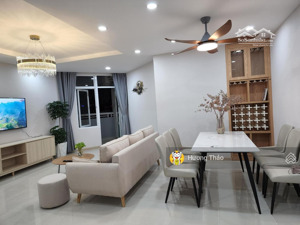 cần tiền bán gấp ch city gate q. 8, dt 73m2 2pn 2wc gía 1tỷ830 có sổ view bờ kè võ văn kiệt