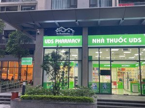 bán nhanh shop mặt sảnh - 70m2- hd thuê 66 triệu/ tháng- sẵn sổ lâu dài