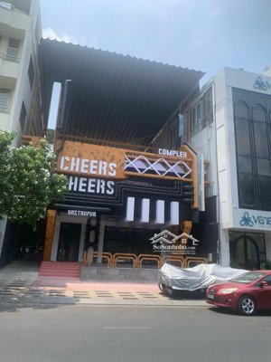 cực hot! cho thuê nhà nguyên căn dt ~ 500m2 đối diện công viên 23/9