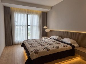 chính chủ cần bán cc pearl plaza dt 103m2,2pn 2wc lầu trung giá 7.7 tỷ sổ hồng lh : 