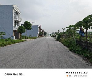 đất cực đẹp hàng hiếm mặt bằng núi long