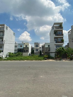bán đất tại chợ cai lậy , 100m2/550tr. 1 xẹt cao đăng chiếm , cai lậy, tiền giang. cần ra nhanhh