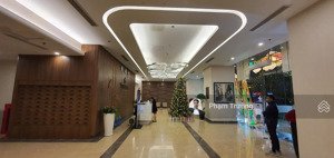 chính chủ cần bán căn góc 3pn 130m2 toà m1 view hồ tầng trung full nội thất sang trọng