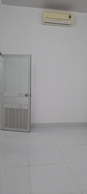 cho thuê nhà nguyên căn mặt tiền đường số 18