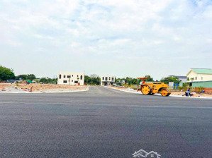 cần bán gấp cặp lô đất đẹp ngay khu công nghiệp vsip 2