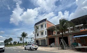 nhà phố full thổ cư sổ riêng hoàn công