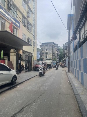 chính chủ bán tập thể tầng 1 vọng hà, hoàn kiếm. đẹp ở ngay, gần hồ gươm. dtsd 55m2 giá 3.39 tỷ