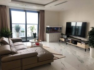 cho thuê gấp căn hộ 3pn sunshine center, full nội thất, có slot ô tô. giá chỉ 26tr/th 